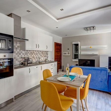 Modern Apartment Just Off The Promenade Sliema Exterior foto