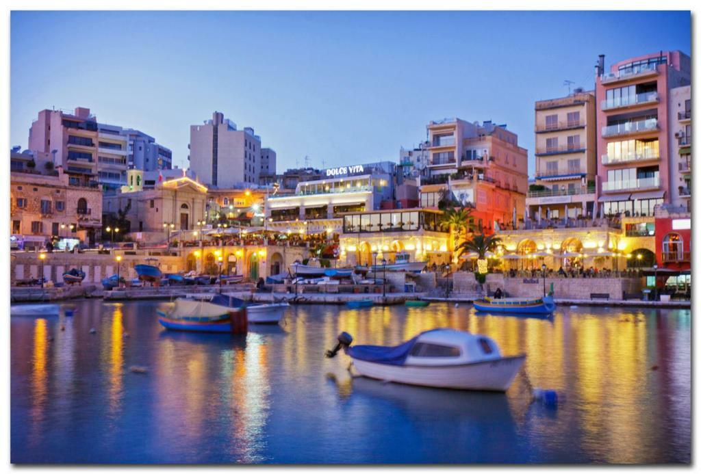 Modern Apartment Just Off The Promenade Sliema Exterior foto